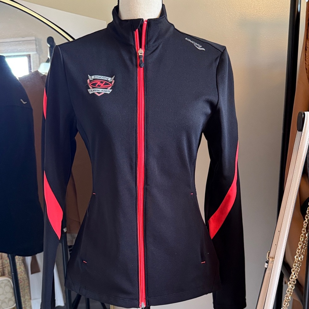 Saucony Women's Black and Pink Ski Jacket